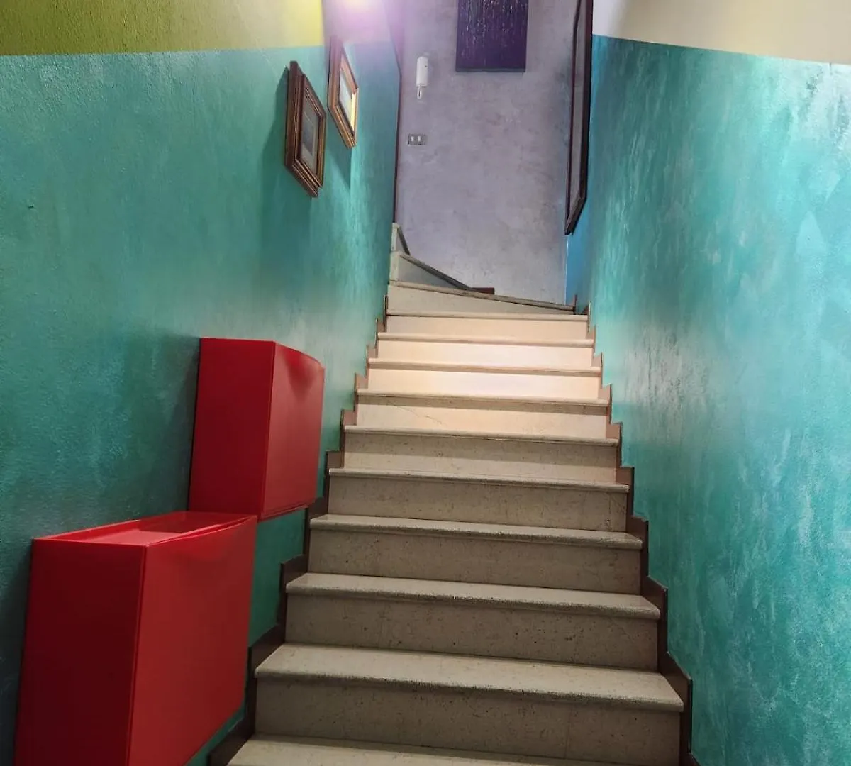 Lejlighedshotel Appartamenti Solferino Pozzo Catena Italien